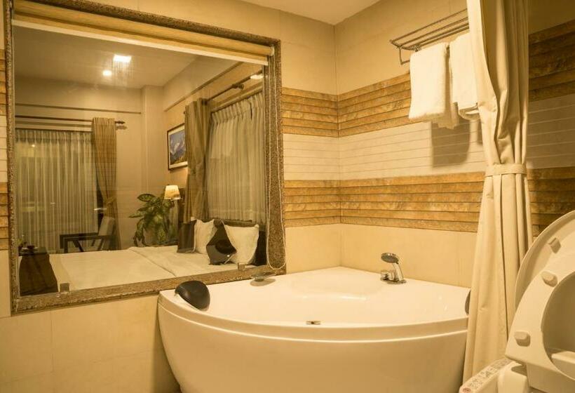 سوییت اجرایی, Shaara