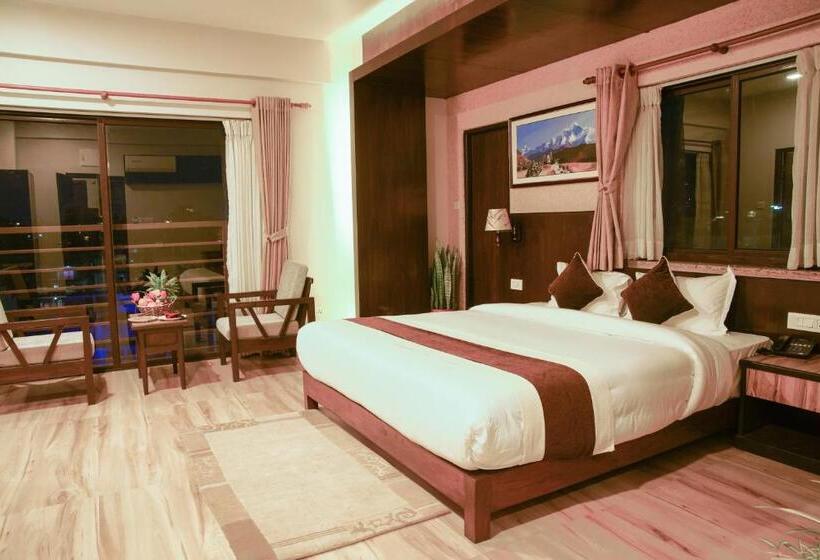 سوییت لوکس, Shaara