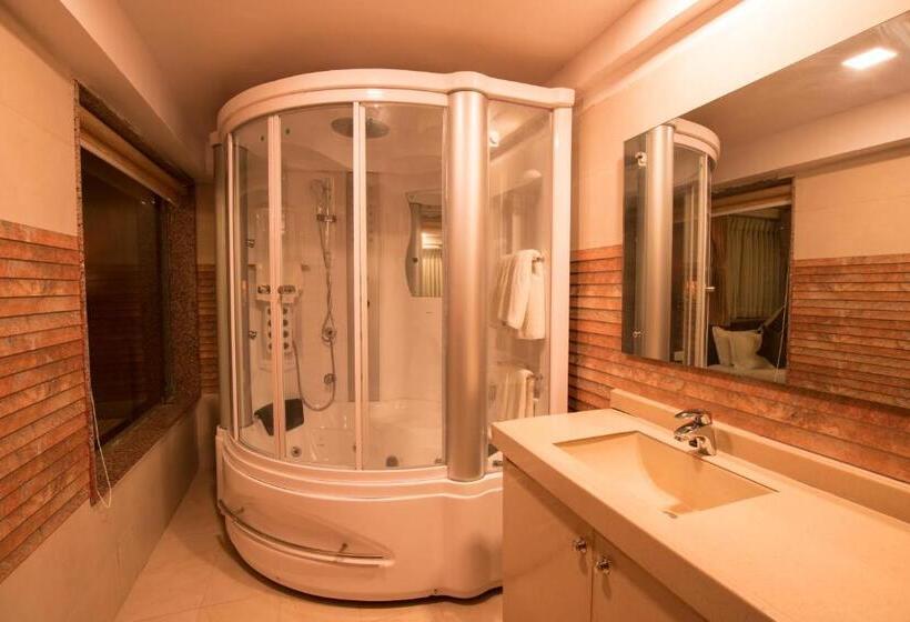 سوئیت پرزیدنت, Shaara