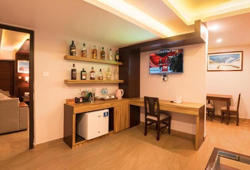 سوئیت پرزیدنت, Shaara