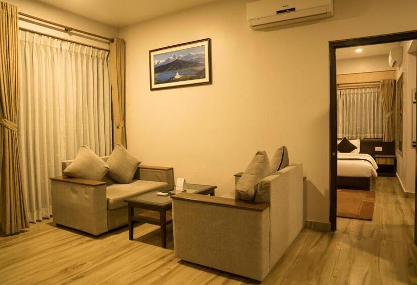 سوییت اجرایی, Shaara