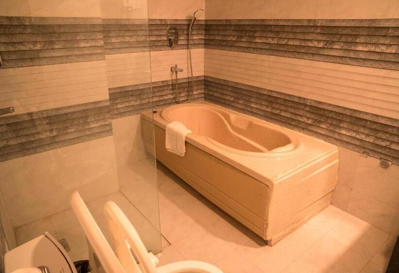 سوییت خانوادگی, Shaara