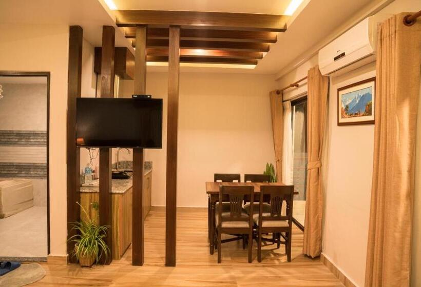 سوییت خانوادگی, Shaara