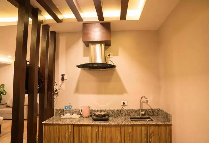 سوییت خانوادگی, Shaara