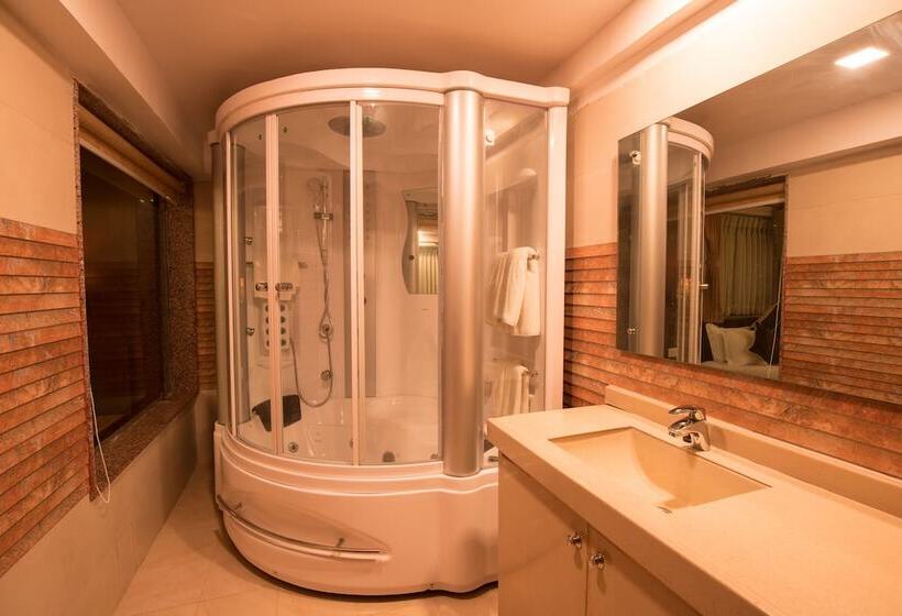 سوئیت پرزیدنت, Shaara