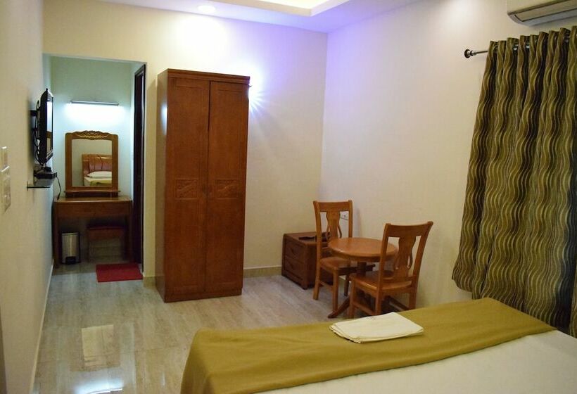 اتاق استاندارد, Sri Kavimany Residency, Near Auro Beach