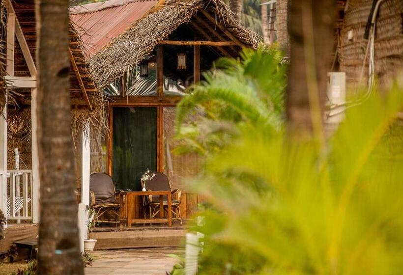 带大床的豪华间, Agonda Shell Beach Resort