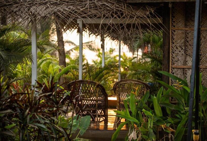 带阳台的豪华间, Agonda Shell Beach Resort