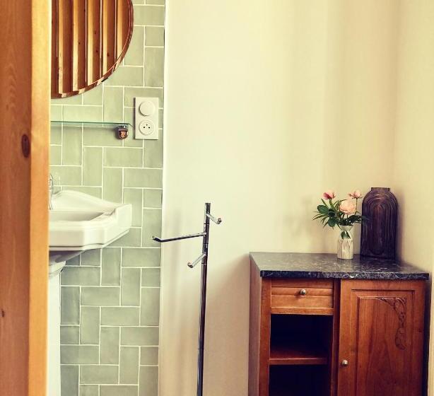 Pokój Standard, Léhontine