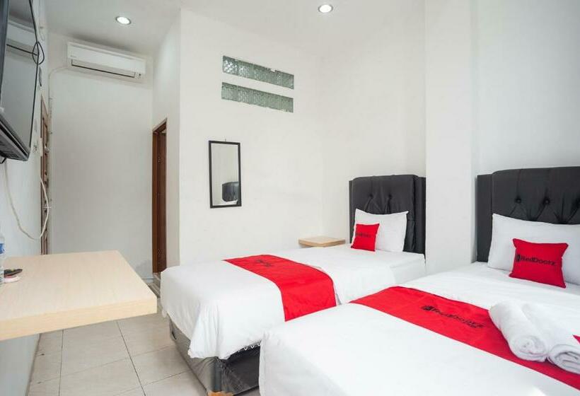 标准间, Reddoorz At Jalan Bangau Palembang