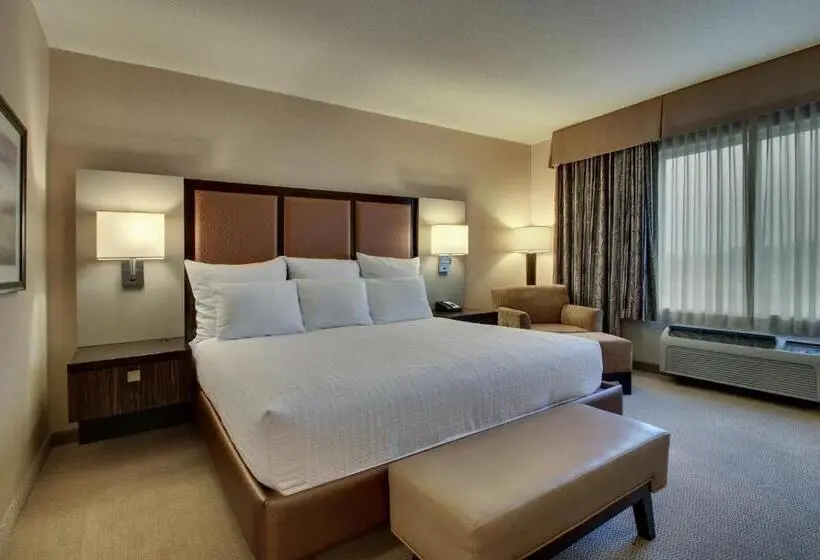 キングサイズベッドのスタンダードルーム, The Inn At Charles Town / Hollywood Casino