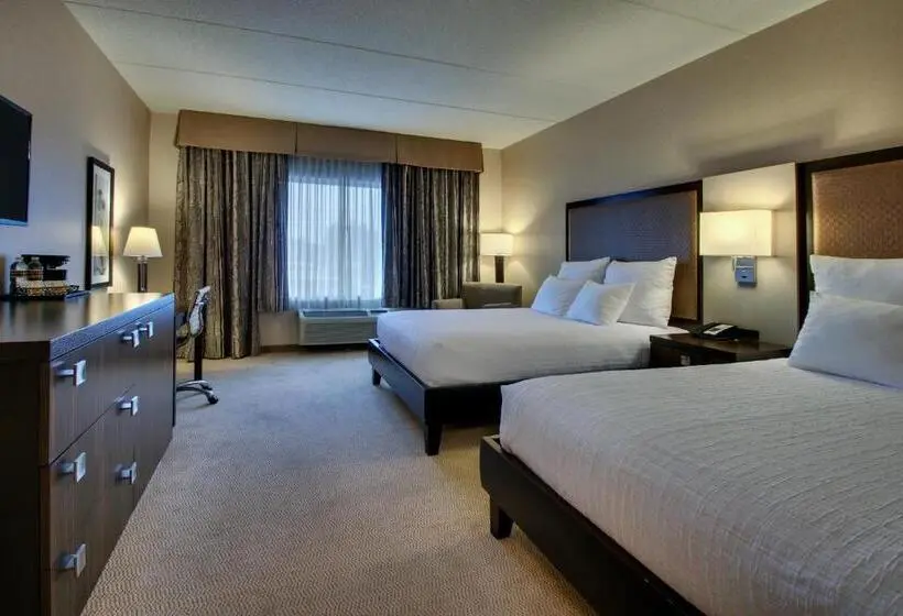 クイーンサイズベッドのスタンダードルーム, The Inn At Charles Town / Hollywood Casino