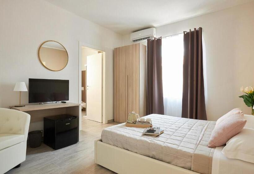 Номер Стандарт Трехместный, Camere Santa Rita