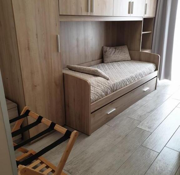 スタンダードシングルルーム, Camere Santa Rita