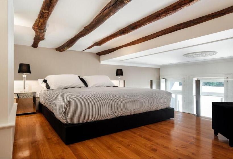 سوییت دوبلکس, Maison Cabral