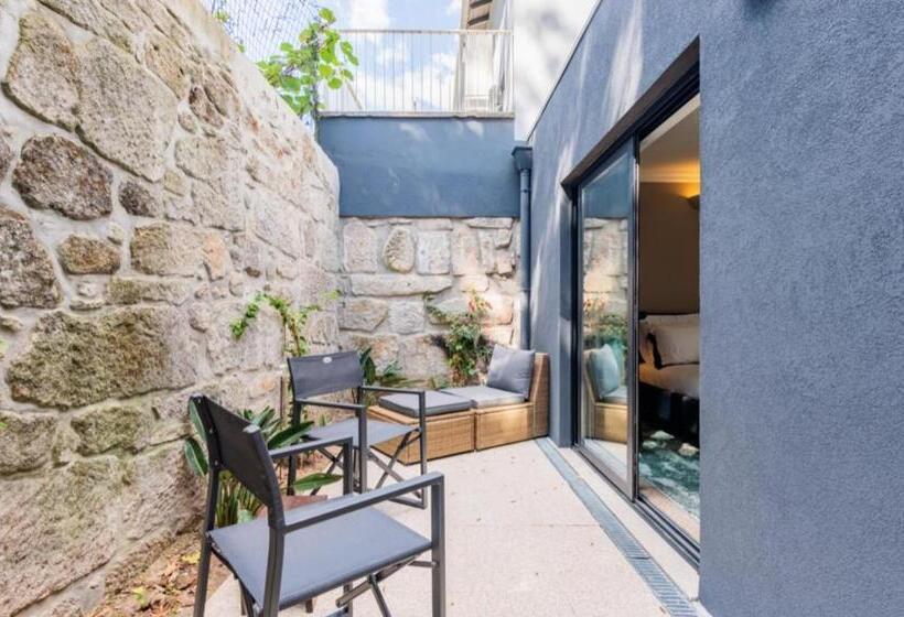 سوییت جونیور با چشمانداز استخر, Maison Cabral