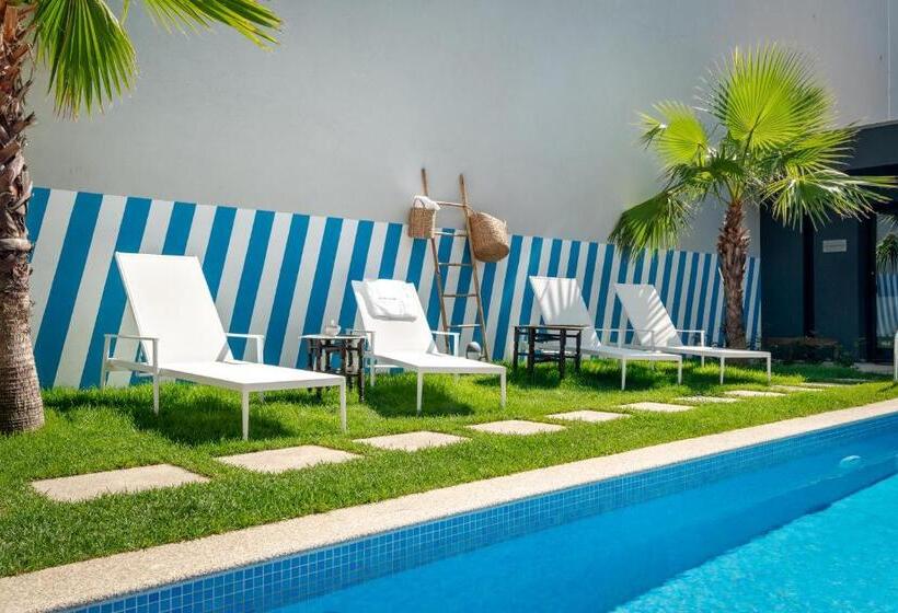 سوییت لوکس, Maison Cabral