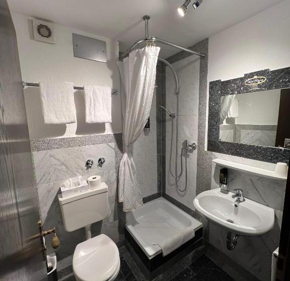 Номер Стандарт Индивидуальный, Runa´s