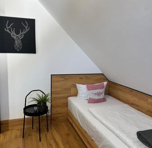 Номер Стандарт Индивидуальный, Runa´s