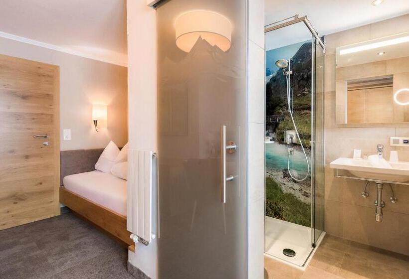 اتاق استاندارد یک تخته با بالکن, Gästehaus Hornegger