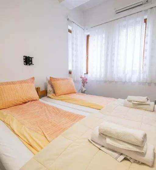 اتاق سوپریور, Guesthouse Rose