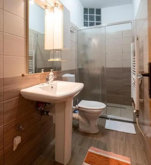 اتاق لوکس, Guesthouse Rose