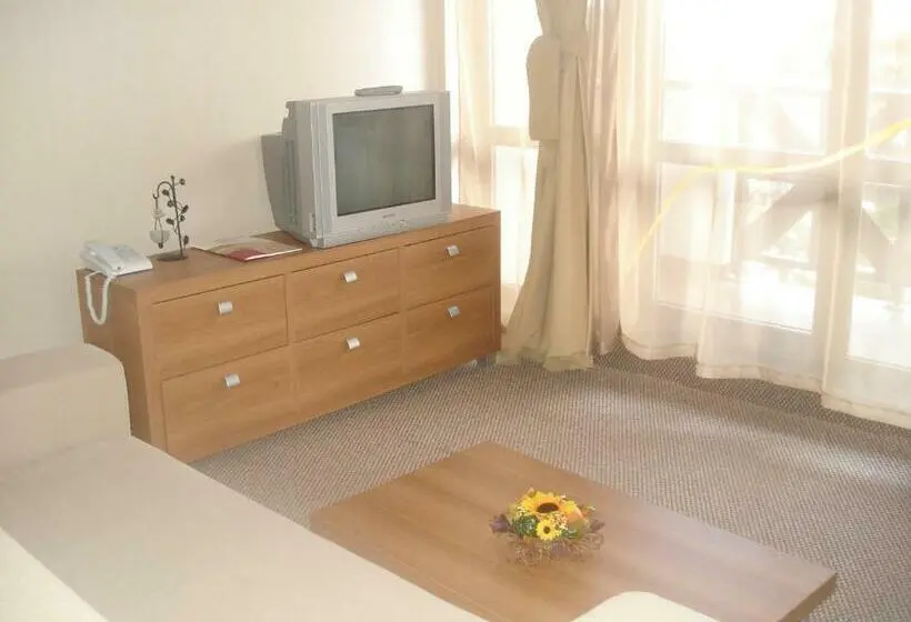 آپارتمان خانوادگی, Snezhanka Apartments Tmf