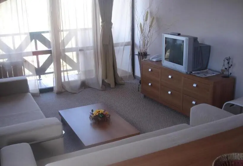 آپارتمان خانوادگی, Snezhanka Apartments Tmf