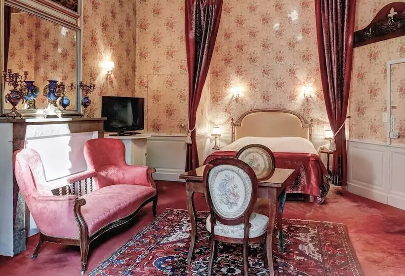 デラックストリプルルーム, Chateau D Ayres   Hôtel & Spa