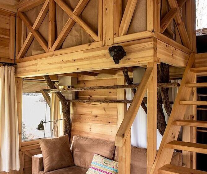 كابينة, Chateau Des Briottieres