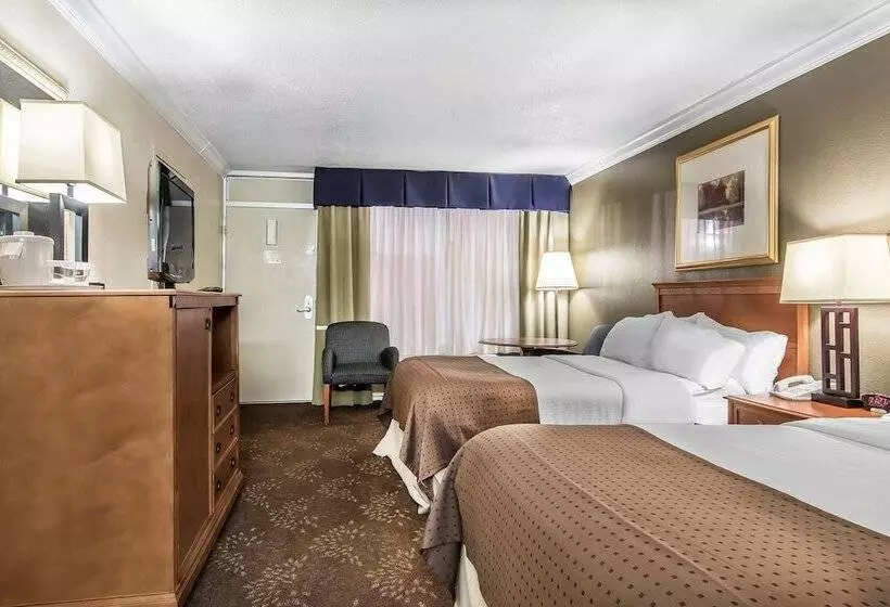 ２ダブルベッドのスタンダードルーム, Clarion Inn Morgan City
