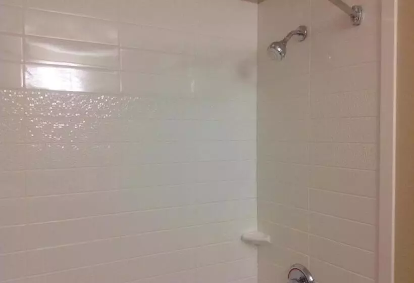 キングサイズベッドのスタンダードルーム, Comfort Inn Dunn Near I95