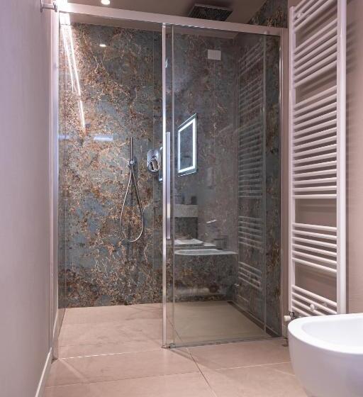 Номер Superior, Cristal