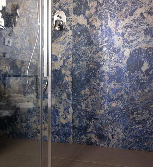 Номер Economy, Cristal