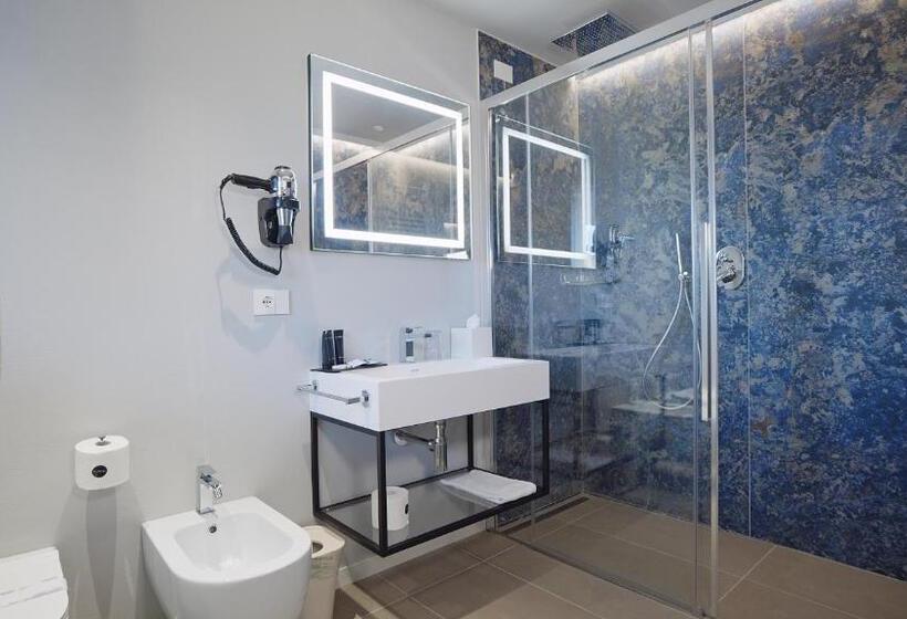 Номер Economy, Cristal