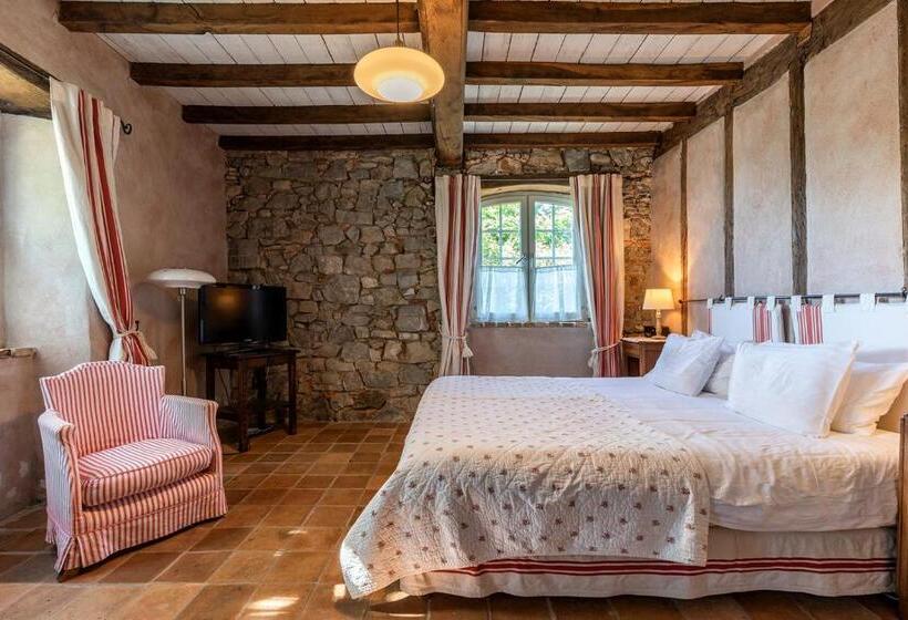 스탠다드 스튜디오, Domaine De Bassilour