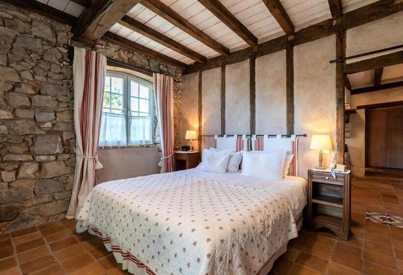 스탠다드 스튜디오, Domaine De Bassilour