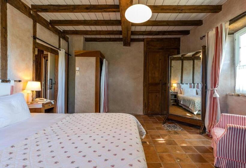 스탠다드 스튜디오, Domaine De Bassilour