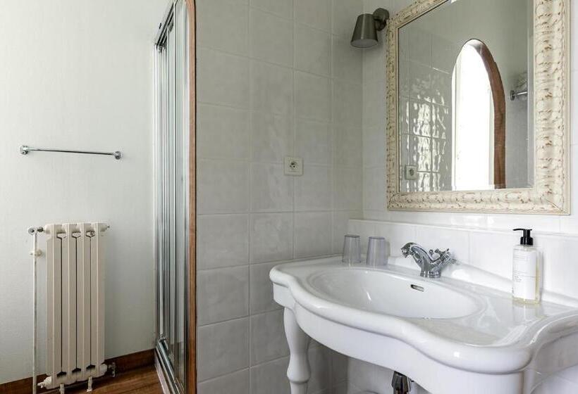 스위트, Domaine De Bassilour