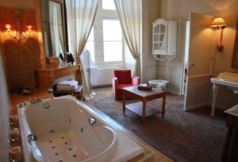 סוויטה דלוקס, Domaine De Villeray