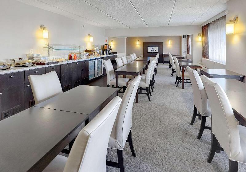 이그제큐티브 룸 킹사이즈 침대, Hilton Albany