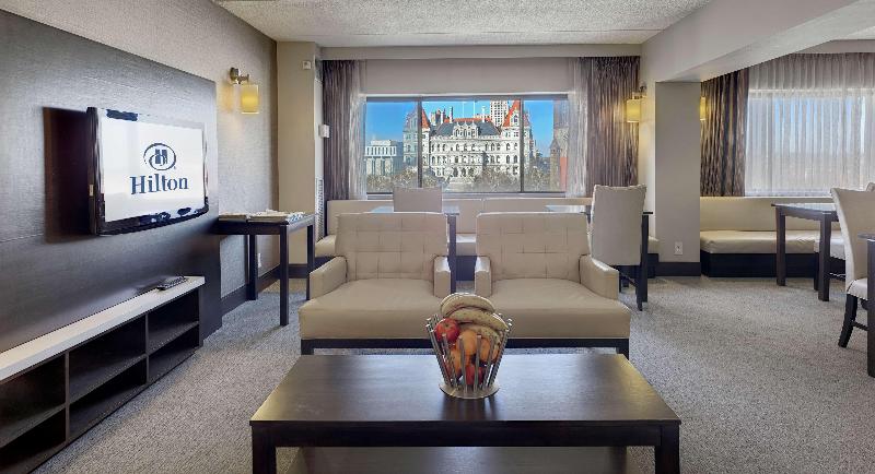 이그제큐티브 스위트 킹침대, Hilton Albany