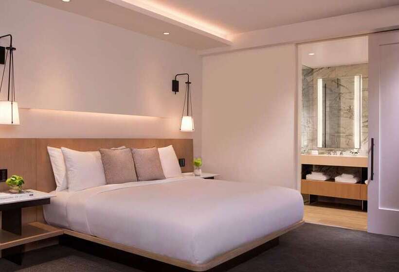 스위트 킹사이즈 침대, Hilton Albany