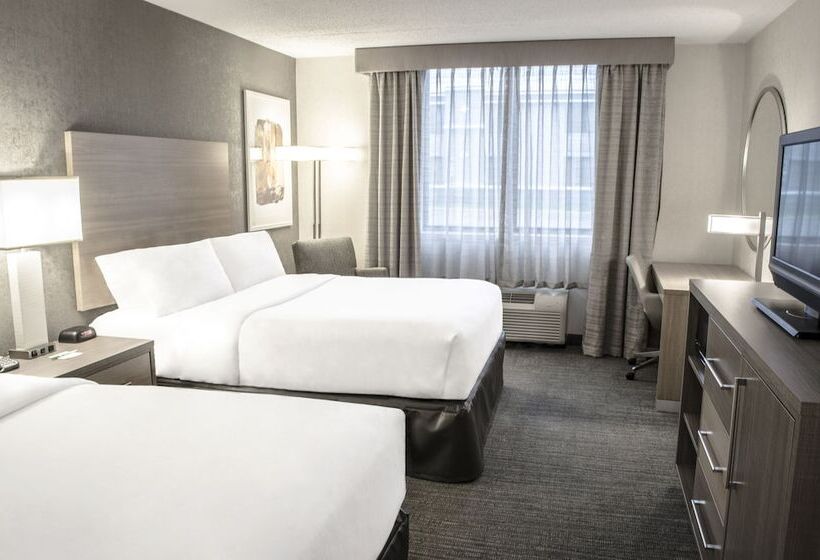 带2个双人床的标准工作室, Holiday Inn Fargo, An Ihg