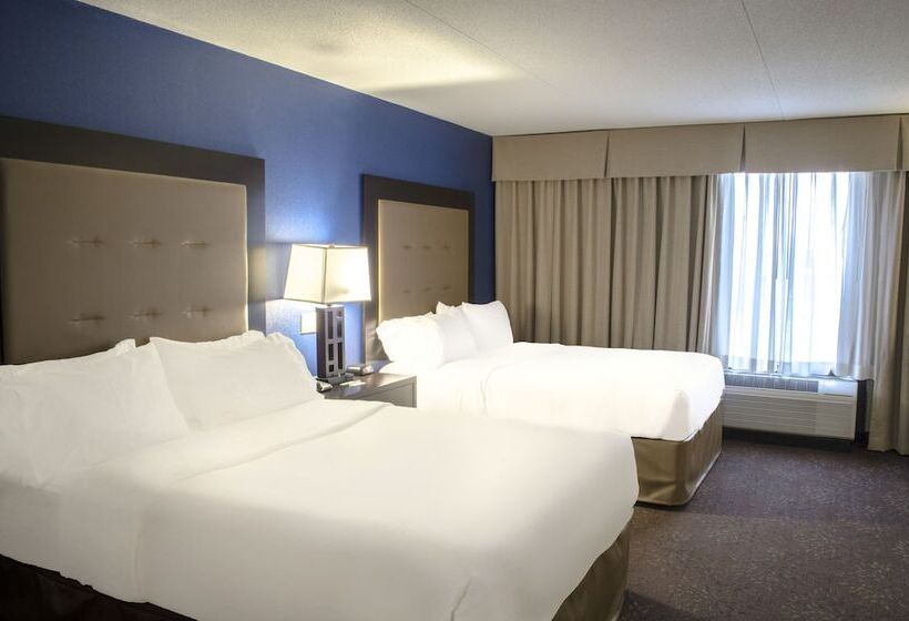 带2个双人床的标准工作室, Holiday Inn Fargo, An Ihg