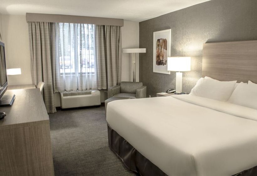 스탠다드 룸 더블 침대, Holiday Inn Fargo, An Ihg
