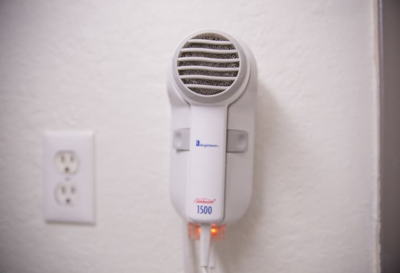 带2个双人床的标准工作室, Hudson River