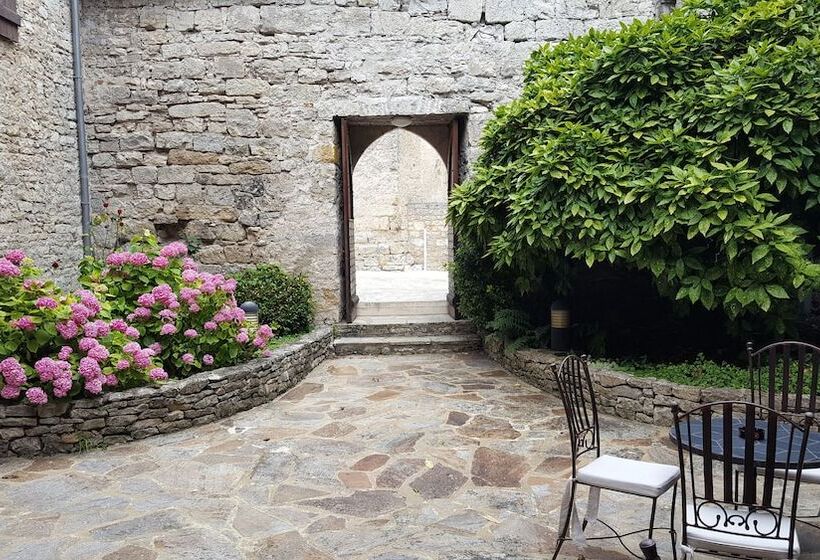 Номер Стандарт, La Terrasse   Teritoria