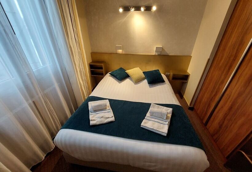 اتاق استاندارد, Logis Hôtels   Hôtel Et Restaurant Le Lion D Or