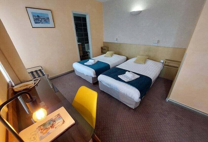 اتاق استاندارد, Logis Hôtels   Hôtel Et Restaurant Le Lion D Or